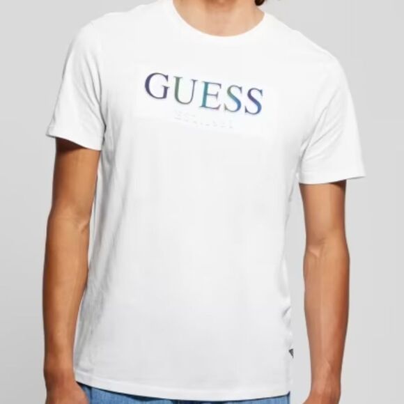 528 NWT Guess Eco Iridescent Signature Tee Size Small - Picture 1 of 10
